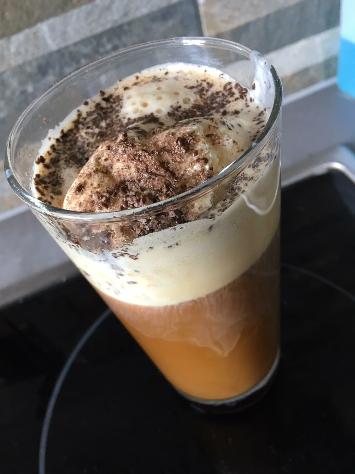 Eiskaffee mit Vanilleeis - waskochen.at